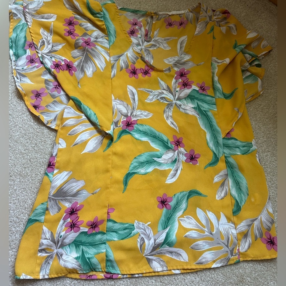 💙💙 3/12 BUNDLE DEAL Promesa Women’s Yellow 3/4 Sleeve Fitted Blouse